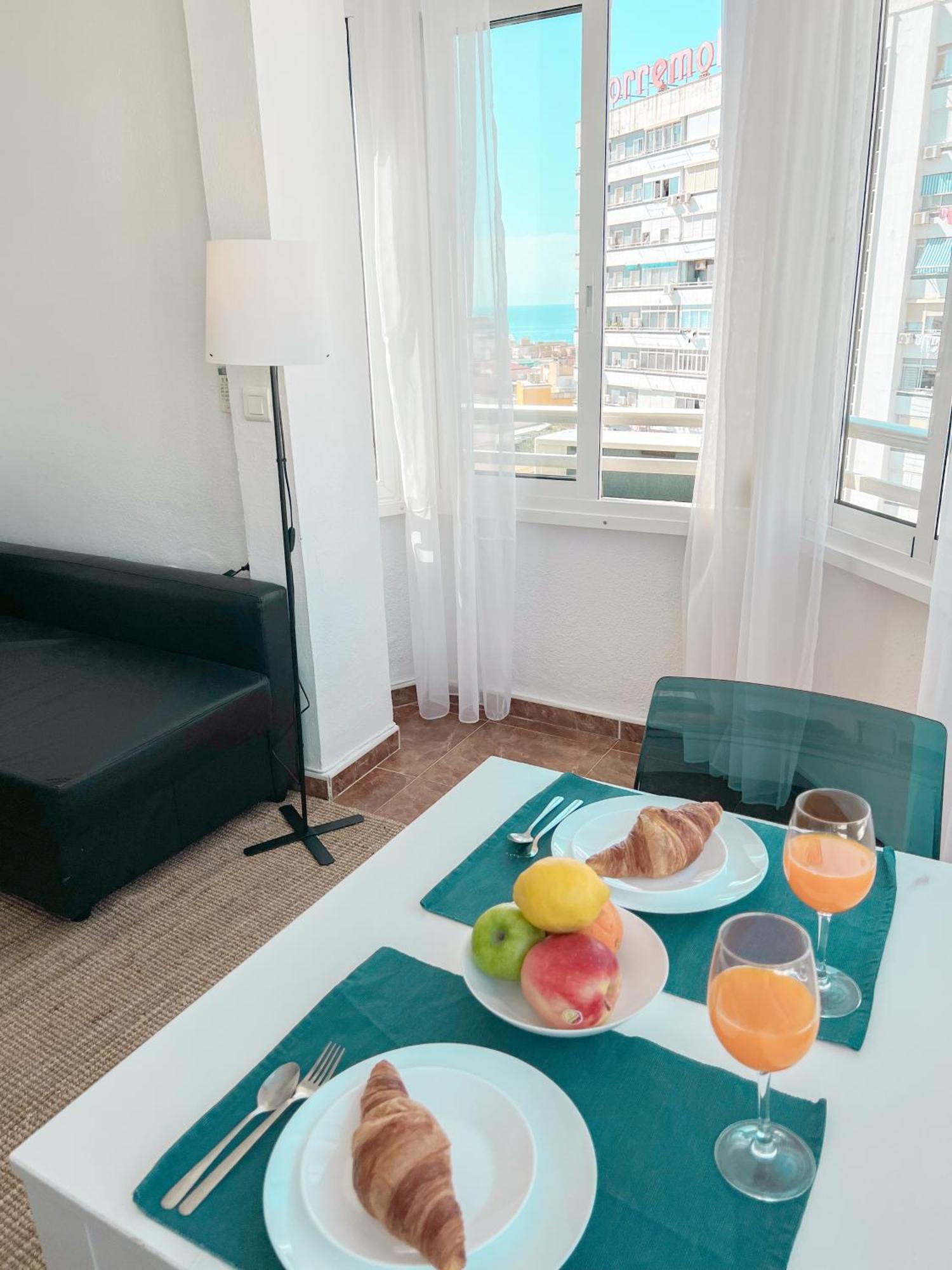 Cozy & Bright Flat Torremolinos Centre Lägenhet Exteriör bild